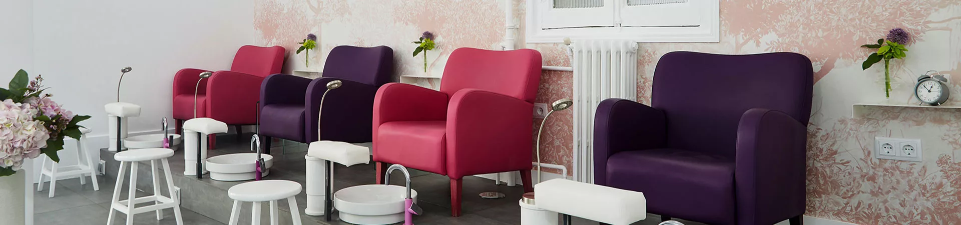 salón de belleza 20 mas 3 con sillones para pedicura
